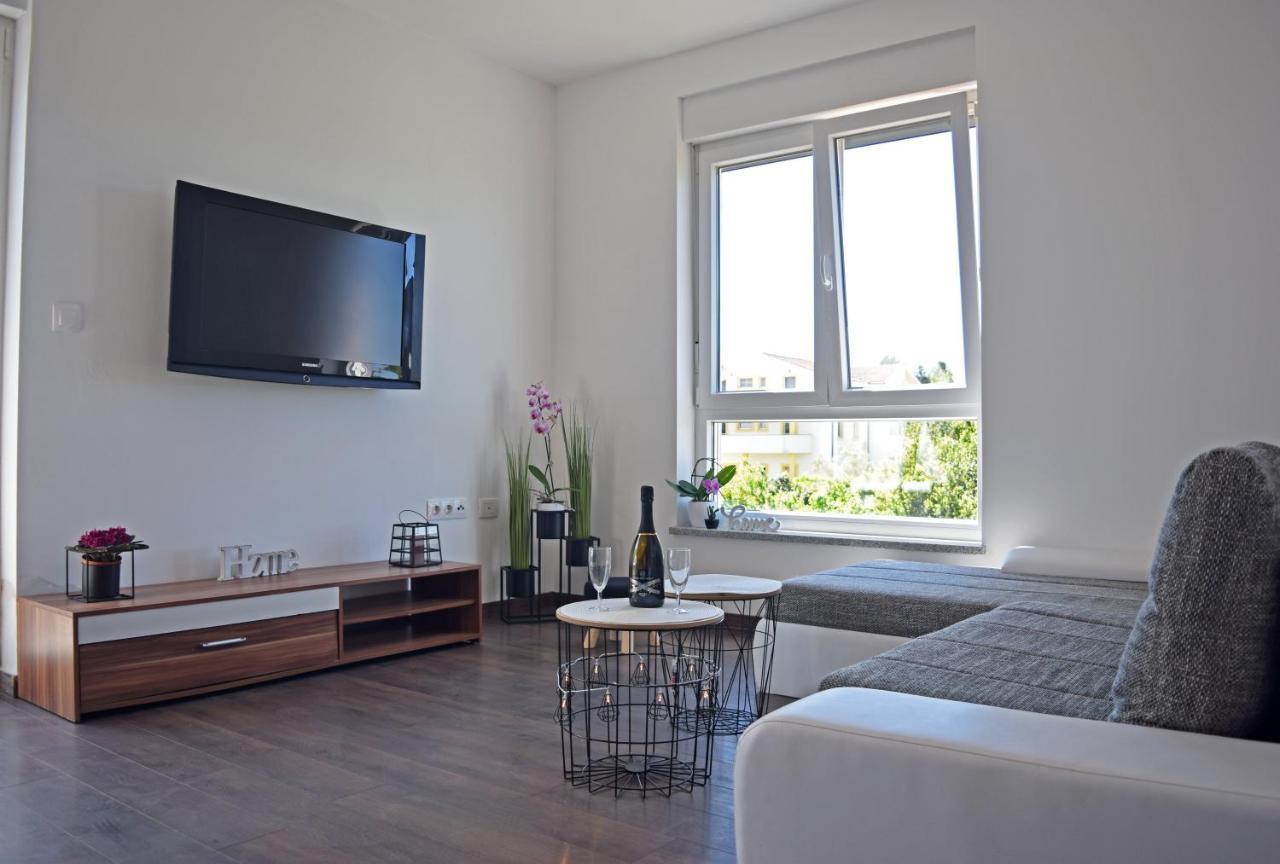 Apartment Summer Breeze Pula Ngoại thất bức ảnh